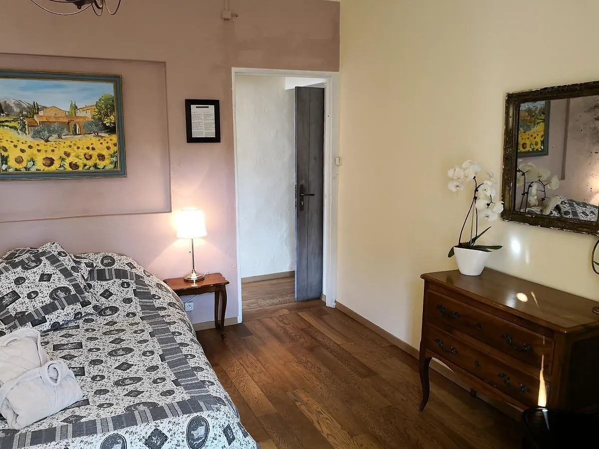 Maison D'Anvers Valreas Bed & Breakfast
