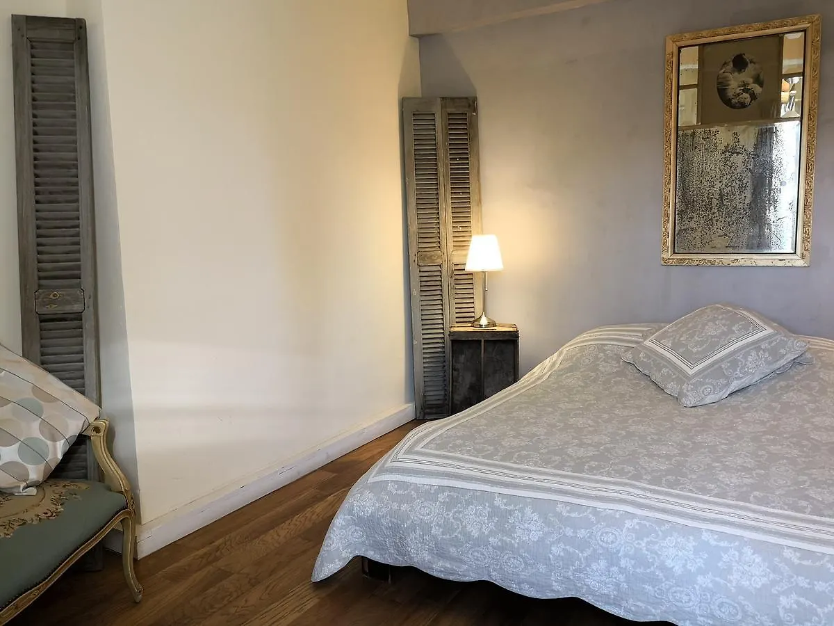 Maison D'Anvers Valreas Bed & Breakfast
